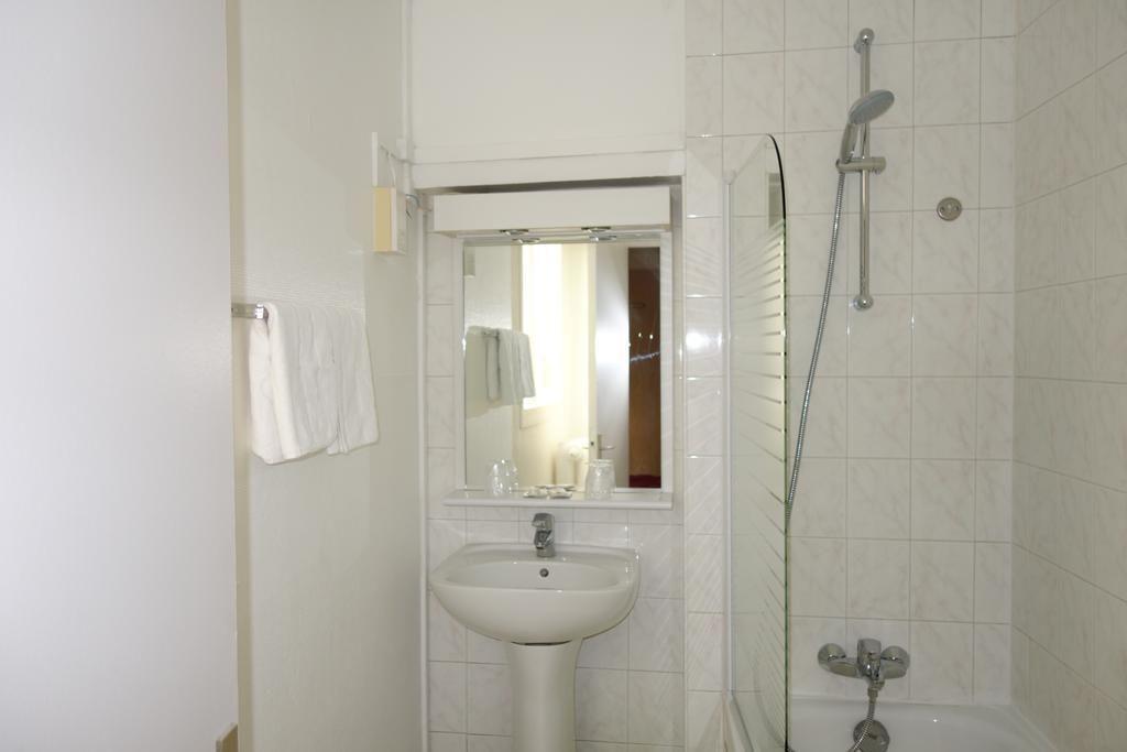 Hotel D'win 2*