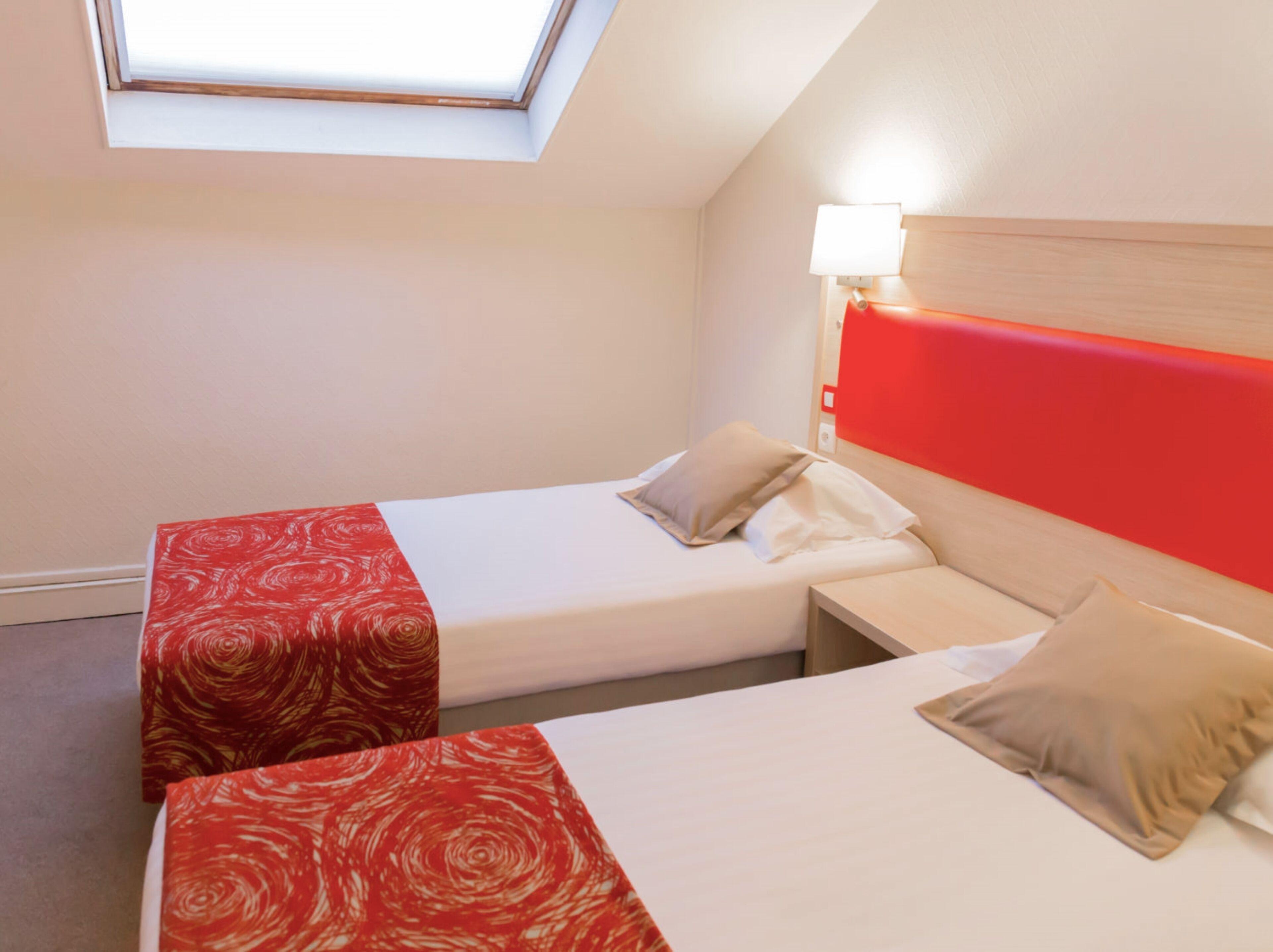 Hotel D'win 2*