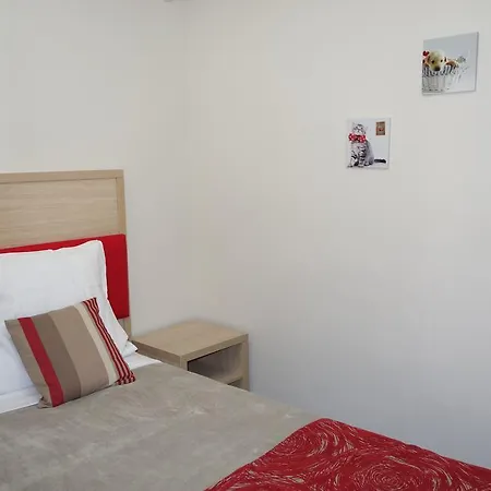 D'win Hotel 2*