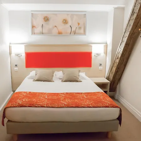 D'win Hotel 2*