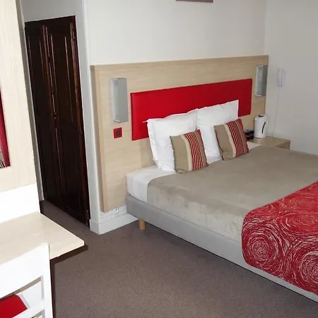 Hotel D'win 2*