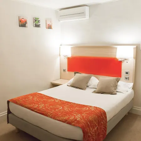 Hotel D'win 2*